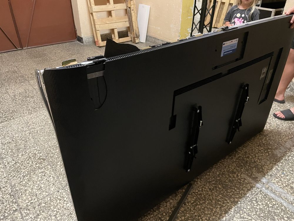 Telewizor Samsung QE75Q80D QLED 75” Uszkodzony! Na części.