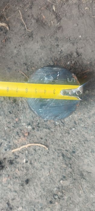 Кругляк металевий