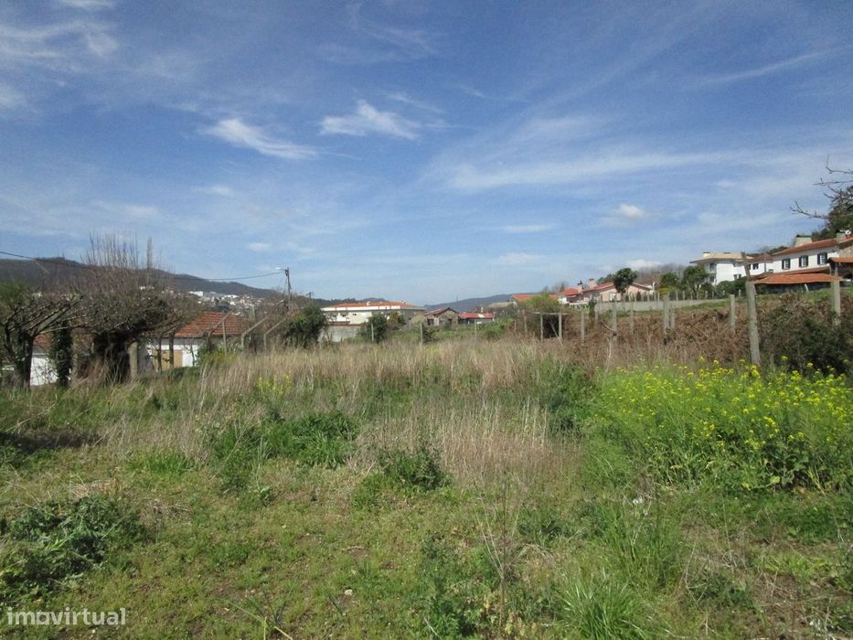 Terreno para construção de moradias em Vale de Cambra