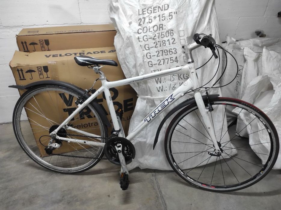 Велосипед Trek 28"білого кольору