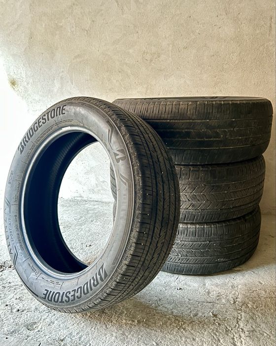 Всесезонні спортивні шини Bridgestone Alenza A/S 235/55/R19 101V M+S