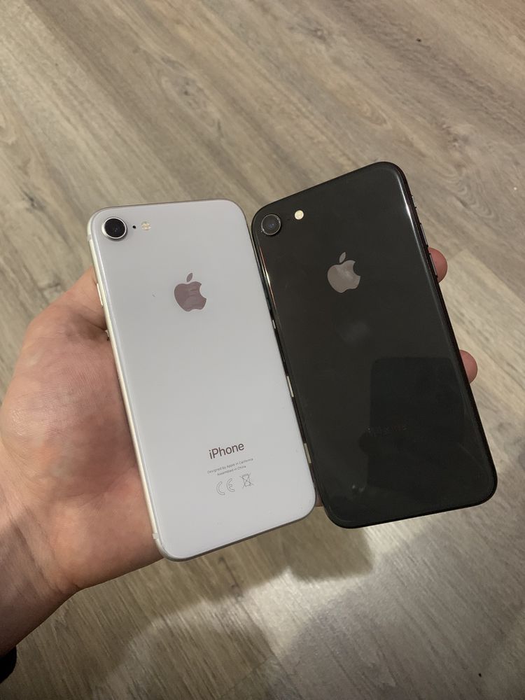 iPhone 8 silver black 64 GB