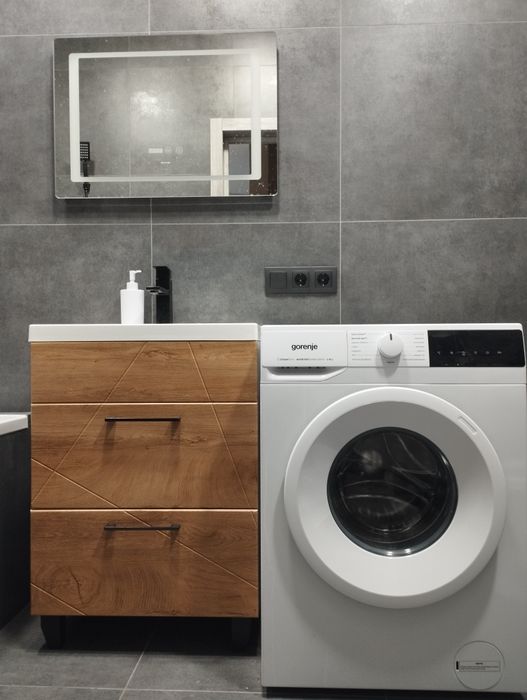 2к квартира подобово Ужгород бізнес-клас! Паркокомісце  біля входу!