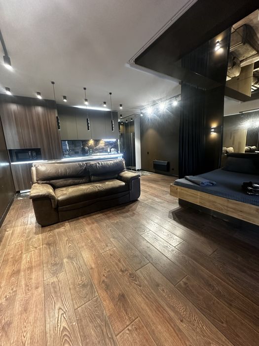 Дельмар апартаменты , VIP Мост Сити