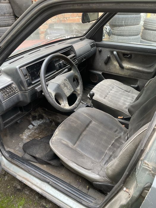 Volkswagen Jetta 2 1.6 1984-1992 р на болти
