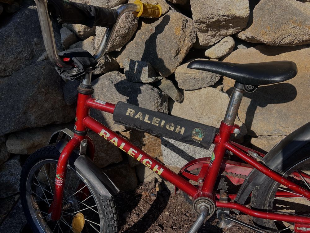 Rowerek dzieciecy 16 x 1.75 czerwony/ wisniowy RALEIGH