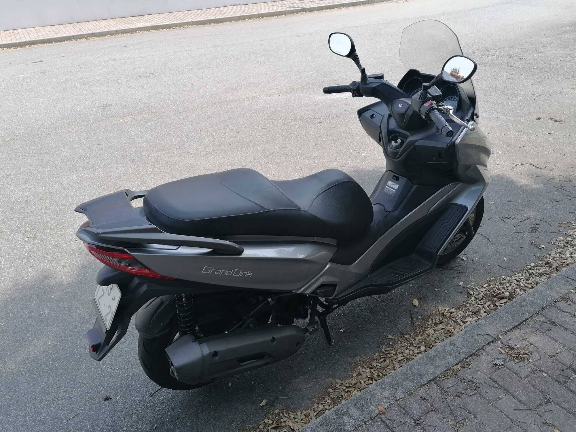 Kymco Grand Dink 125 cm3 - 2018 - Como Nova - Aceito Troca por Carro