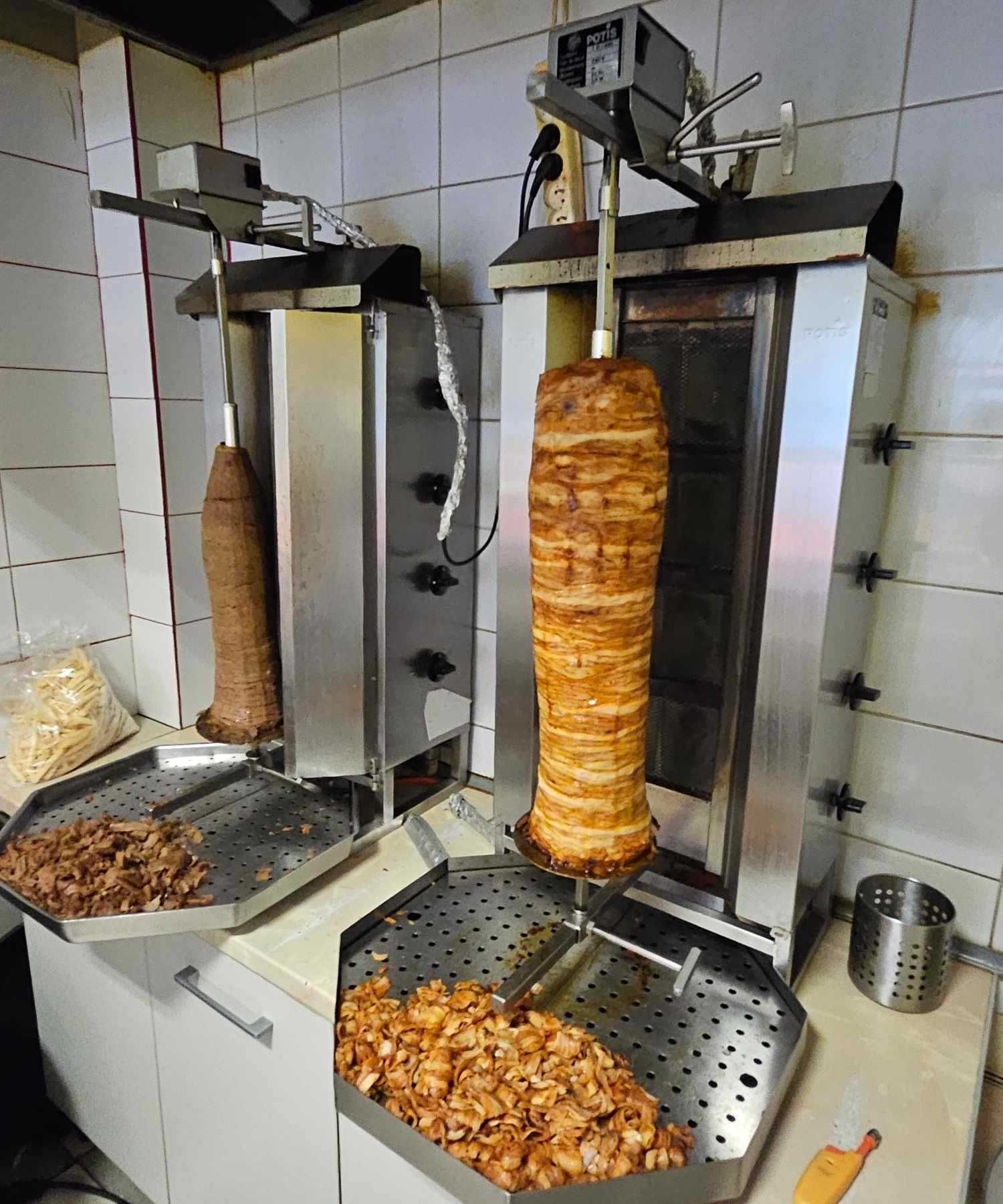 Odstąpię lokal gastronomiczny Kebab wraz z pełnym wyposażeniem