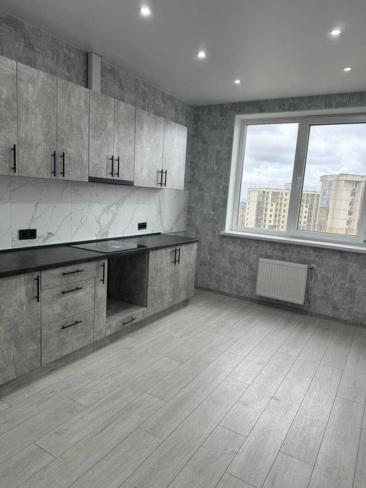 Продам 1 комнатную квартиру на Таирова. Евроремонт. Выгодная цена