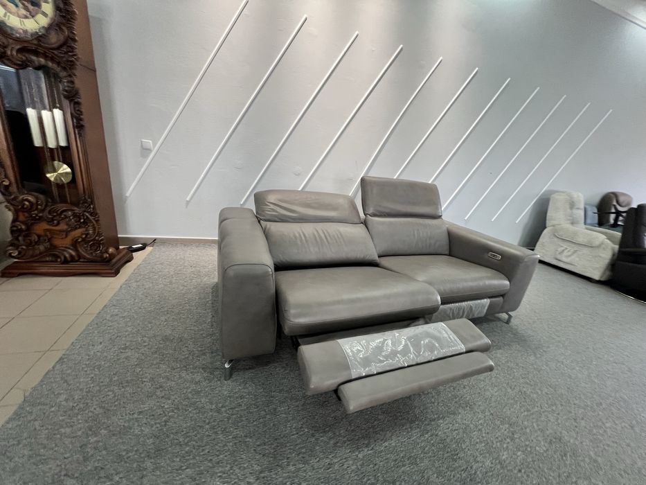 Диван сірий шкіряний реклайнер електро привід