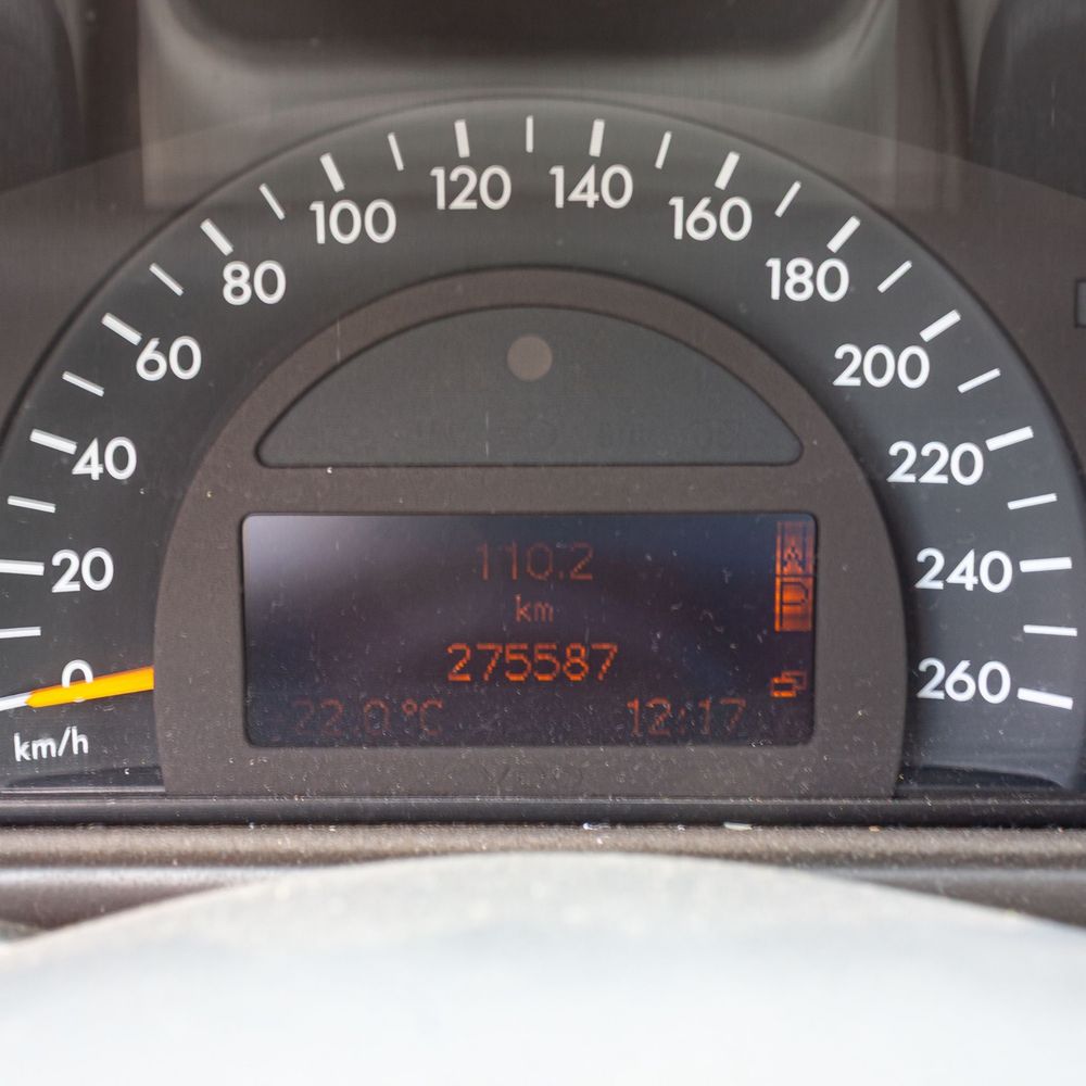 MERCEDES C220 avantgard