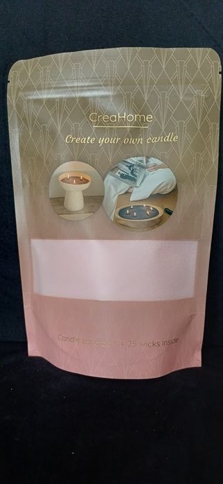 Woskowy piasek. Wosk różowy. Zestaw zawiera knoty 
Zrób w domu w