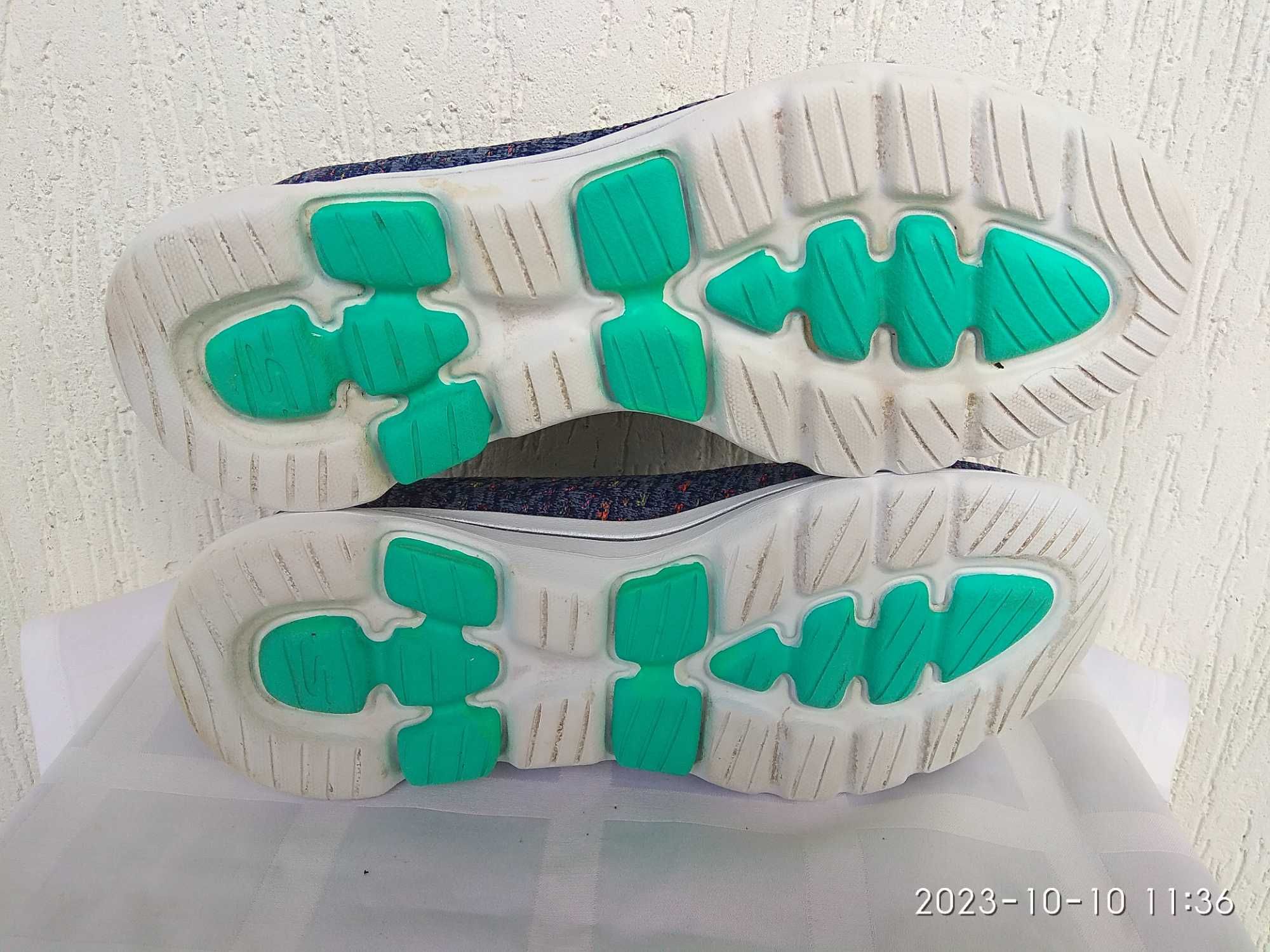 Мокасини текстильние Skechers Air-cooled Ultra Go р.37.5