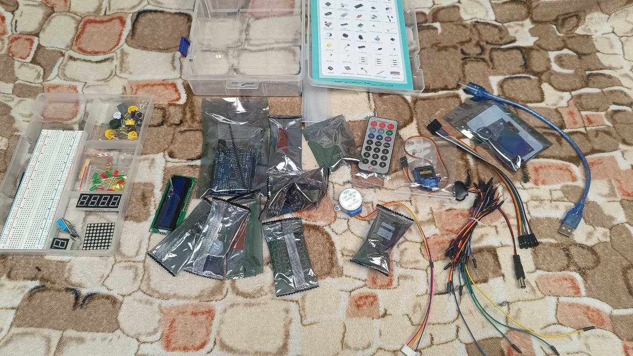 Обучающий набор програмирования Arduino Starter на базе Uno R3 ардуино