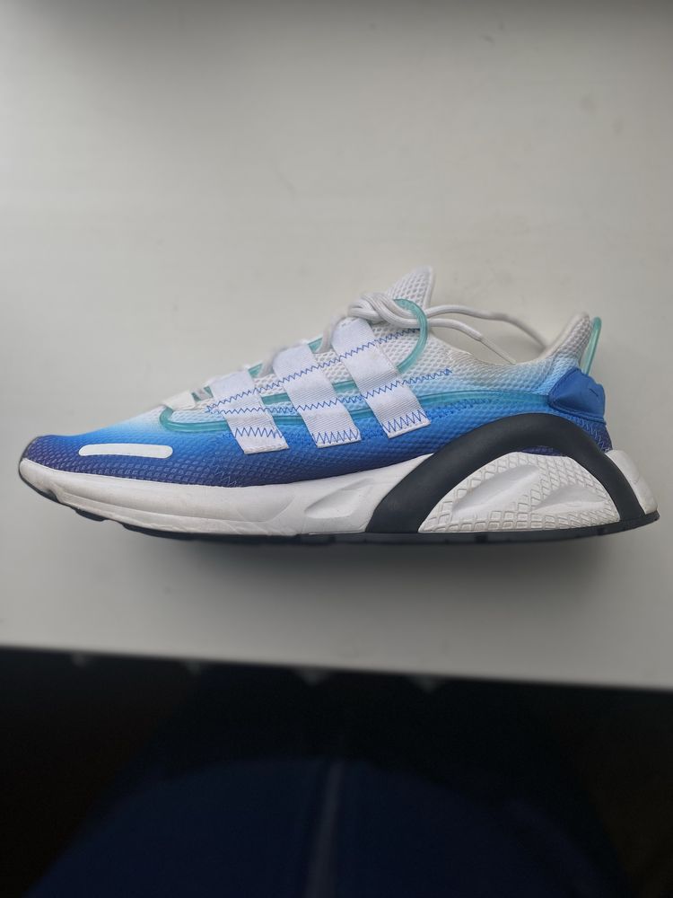 Мужские кроссовки adidas ozweego adiprene