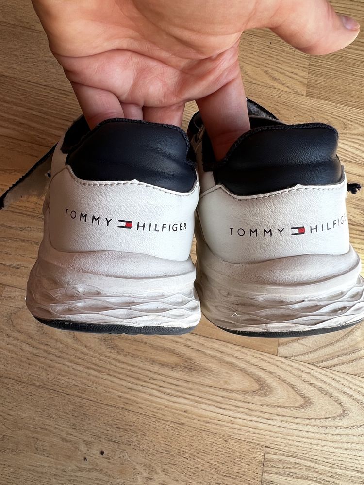 Tommy Hilfiger buty sportowe eu 34 na rzepy szybka wysyłka InPost !