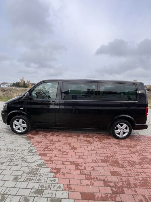 Vw Caravelle 2.0 TDI DSG 2014 9-osobowy bogate wyposażenie, zadbany