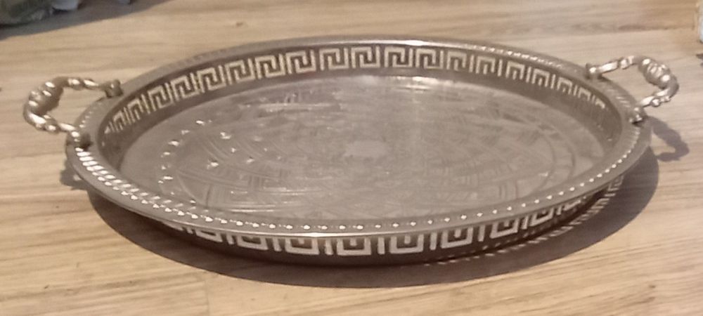 duża taca średnica 38cm wys. 4cm okazja cena 25zł...