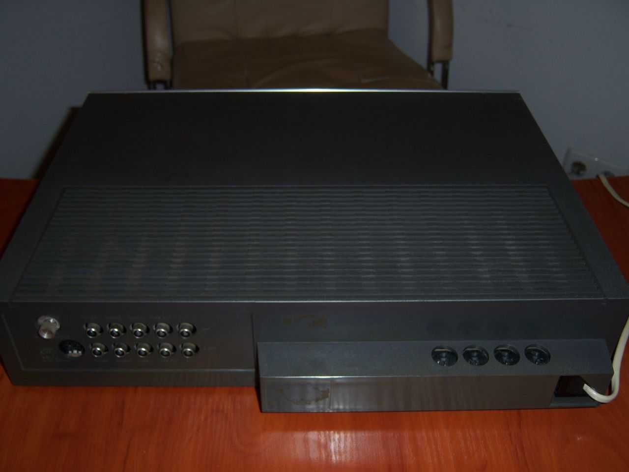 Усилитель PHILIPS 302L (Made in Belgium)