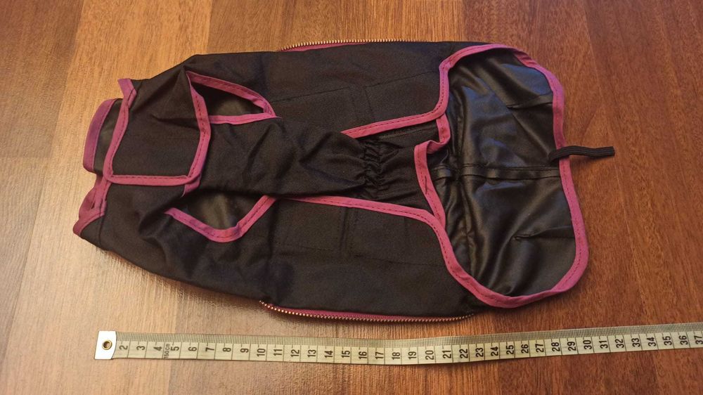 NA CEL CHARYTATYWNY Ubranko dla psa. Płaszczyk. Długość 28 cm