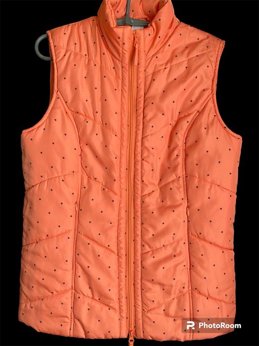 Жилетка / безрукавка женская