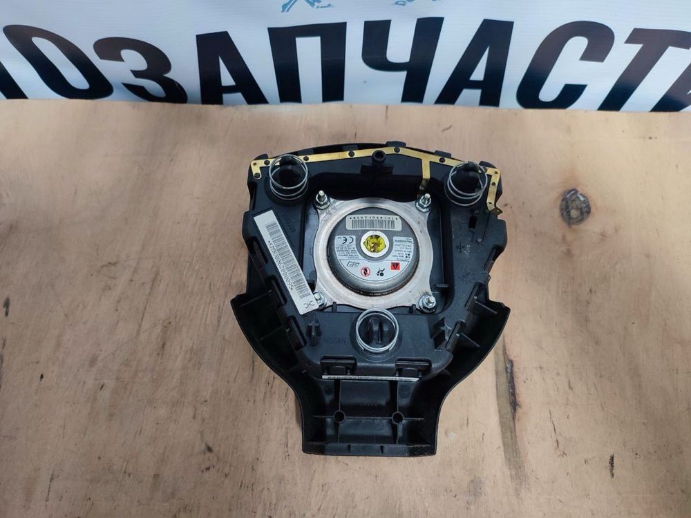 Подушка безпеки керма руля airbag водія Nissan Note E11 2006-2013