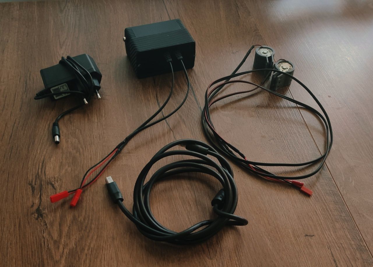 Ruchomy fotel 2dof, basshaker, simracing, fanatec, thrustmaster, moza