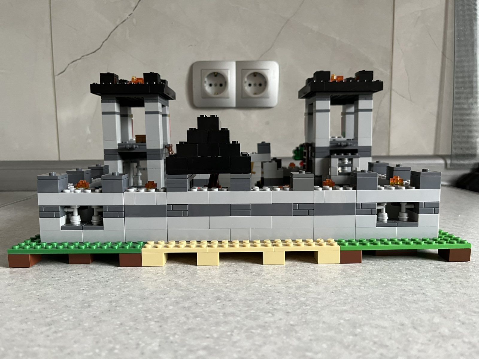 Аналог LEGO MINECRAFT The Fortress 21127