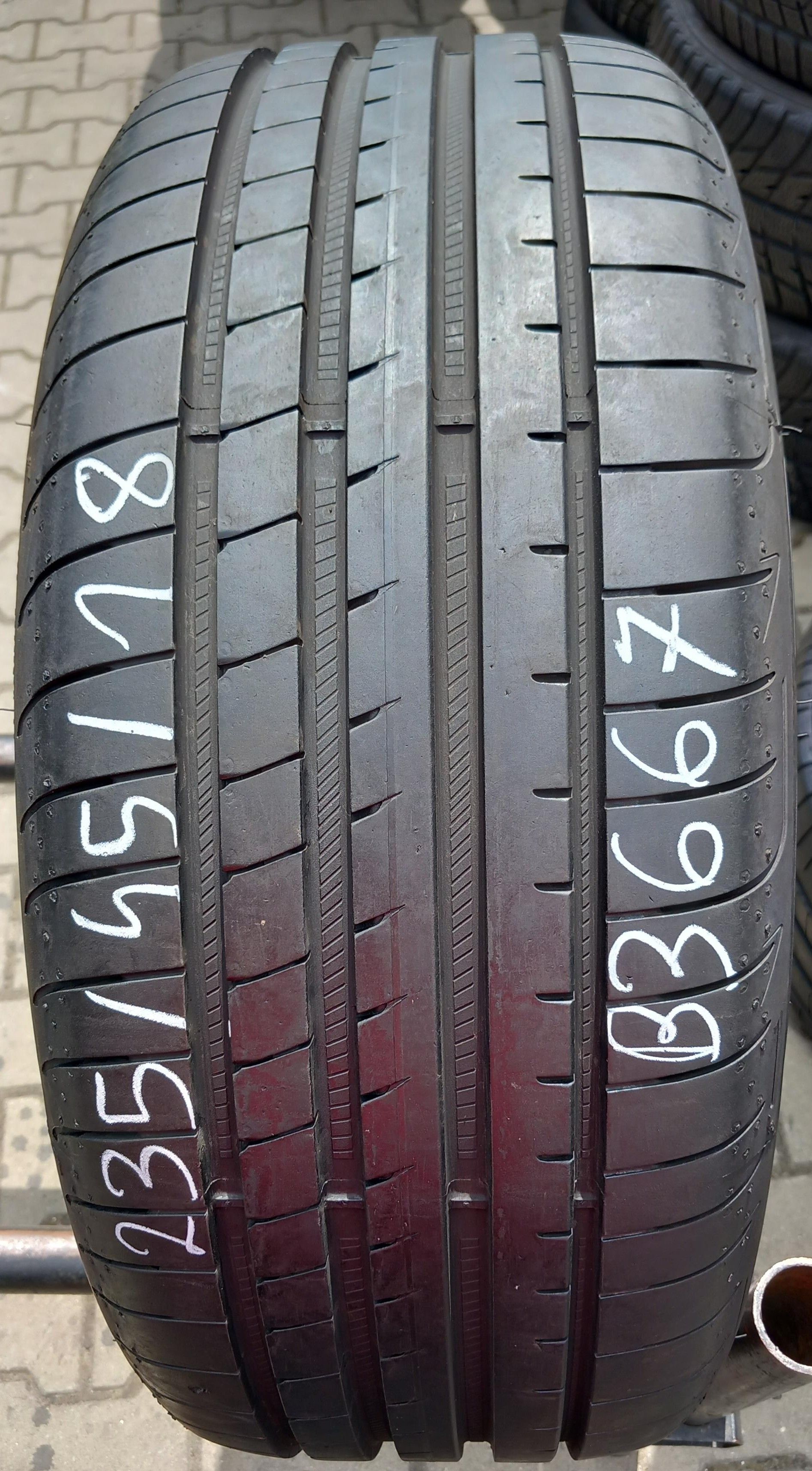 235/45/18 Goodyear Eagle F1 Asymmetric 3 94W