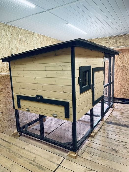 Курятник на 10-15 курочек,зимний освещение,обогрев.