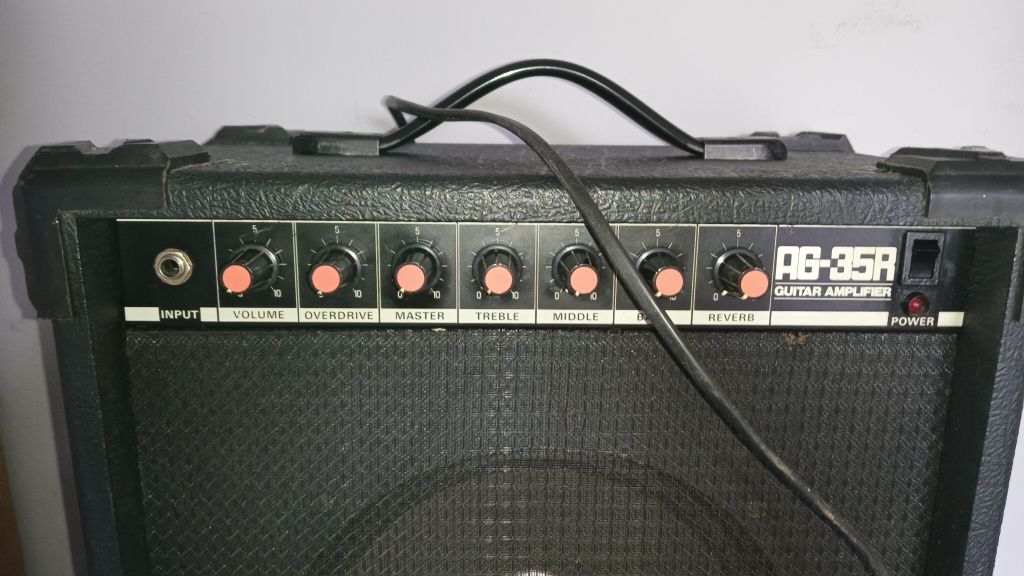 Wzmacniacz gitarowy Aria AG 35 R