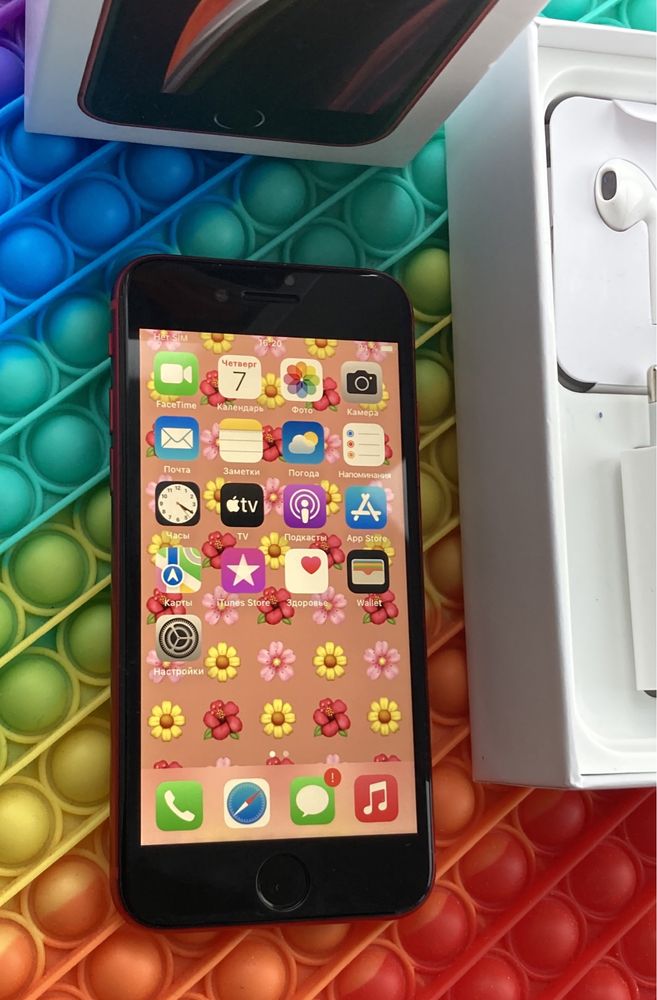 Apple iPhone SE 2020 (SE 2) на 64Гб Red Neverlock