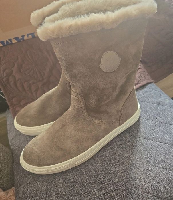 Buty damskie moncler