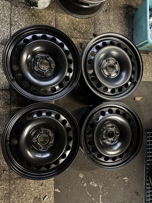 FS3 Oryginalne felgi stalowe Vw 17” 5x112