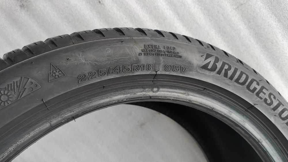 Opona Całoroczna 225/45/18 Bridgestone A005 7mm 2020r
