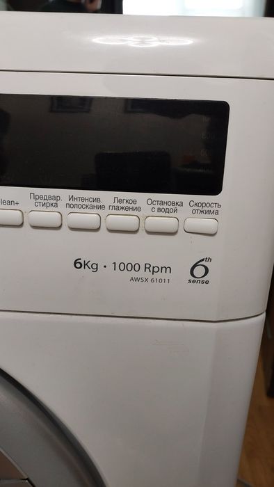 Пральна машина WHIRLPOOL AWSX 61011