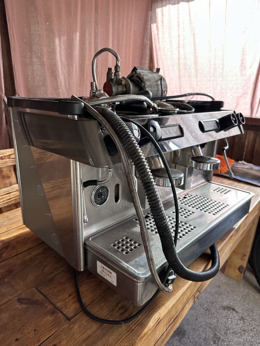 Професійна кавомашина