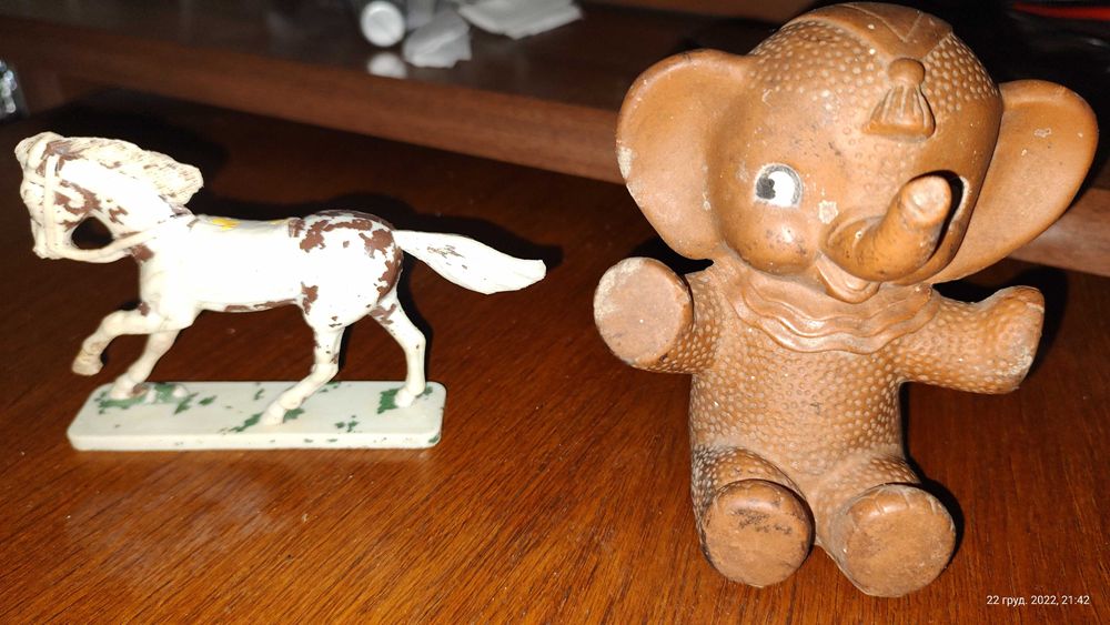 Старі іграшки виробництва СРСР