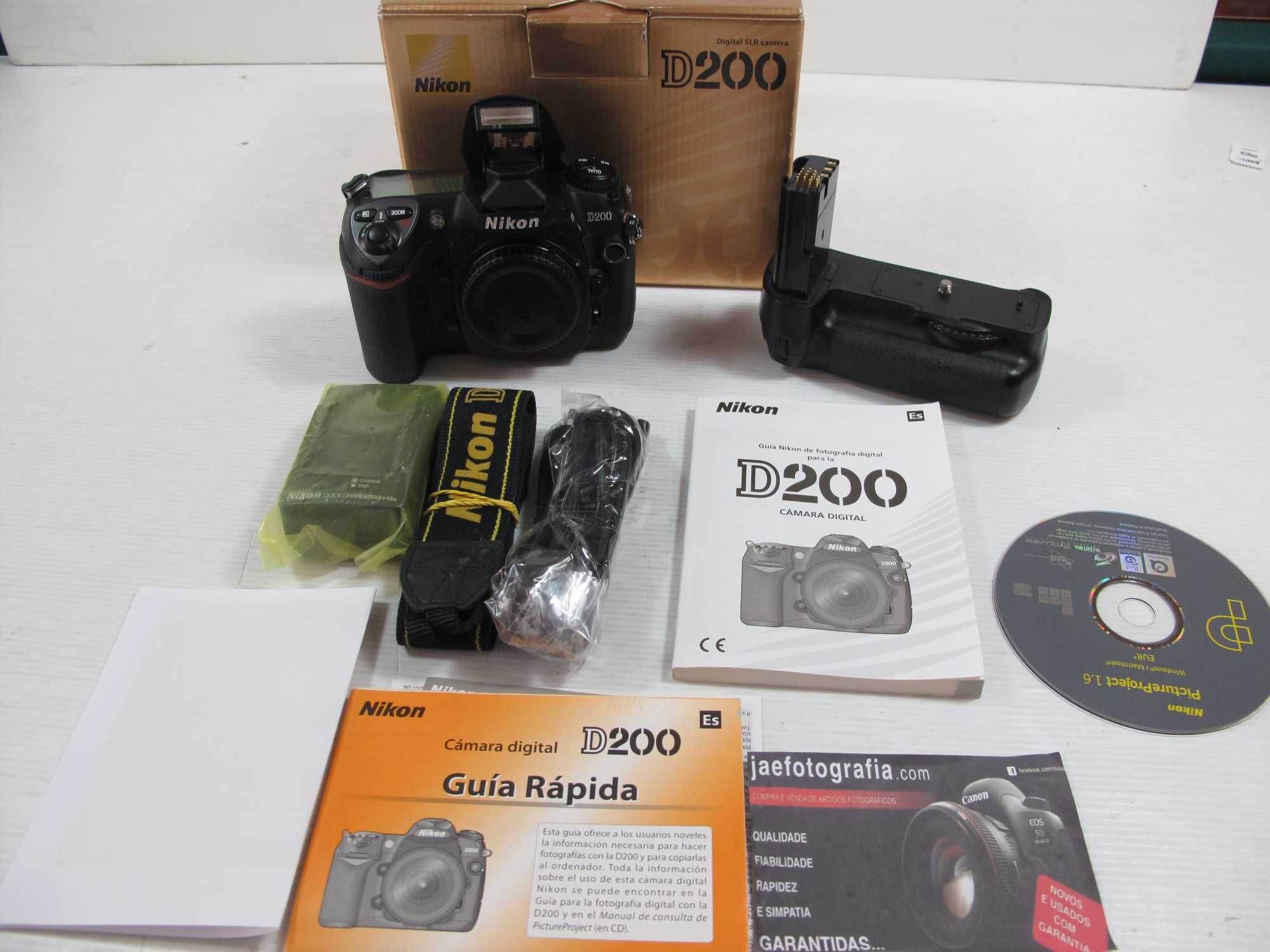 Nikon D200+ Punho + 2 Bat. com ou sem lente- na Caixa Bom estado geral