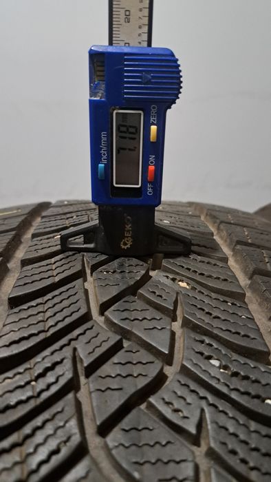 225/40R18 92V XL FR GoodYear UltrGrip A3 Proceed  Corolla