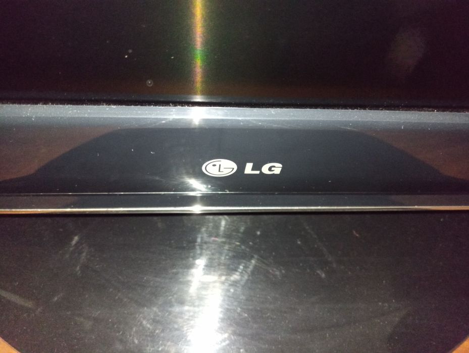 Televisão - LG preta