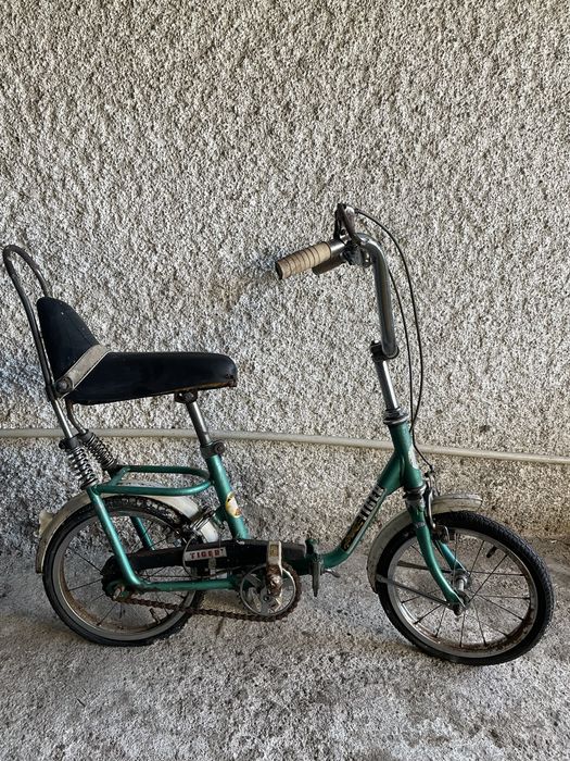 Bicicleta antiga para restauro
