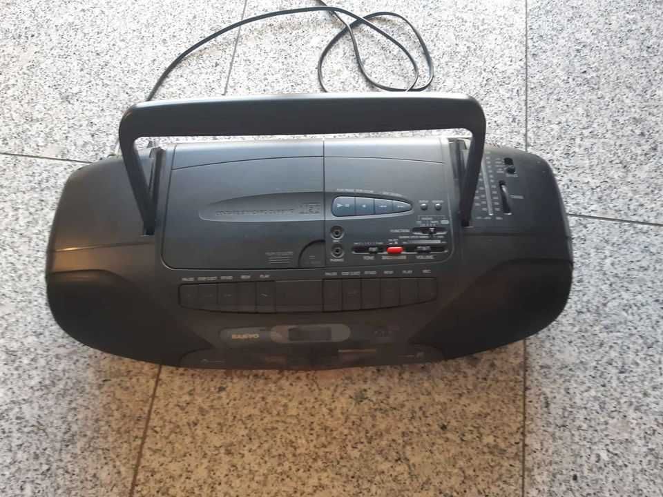 Rádio/ cd/cassetes/ Sanyo MCD-Z37L