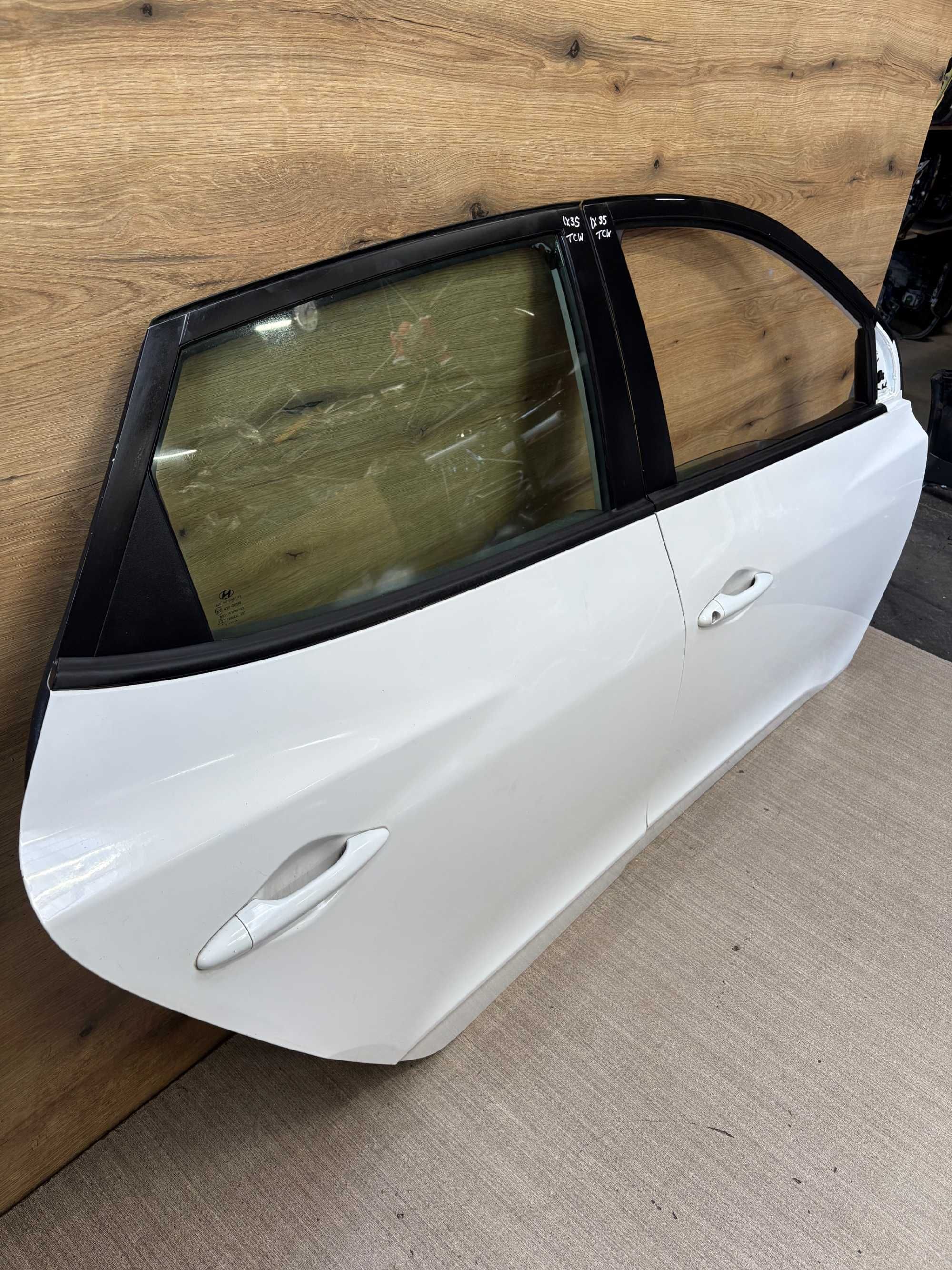 drzwi przednie tylne prawe hyundai ix35 kolor tcw