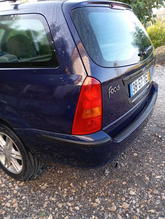 Carrinha Ford em excelente estado