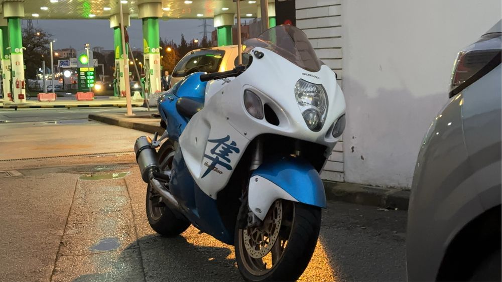 Suzuki GSX1300R Hayabusa 1Gen