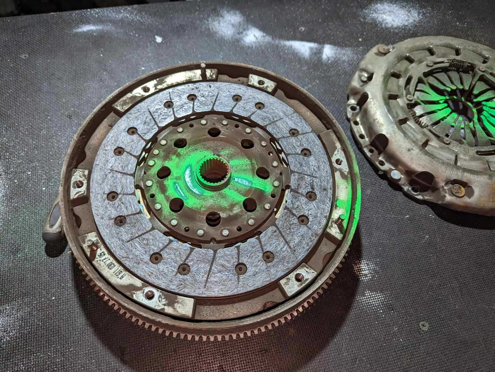 Демпфер Спринтер Вито 638 2.2cdi om 611, Суми
