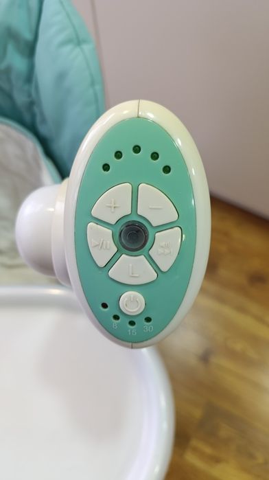 Продам стільчик-гойдалку 3в1 Carrello Triumph