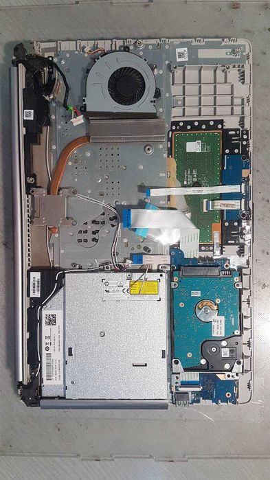 Ноутбук HP 250 G7  по комплектующим.