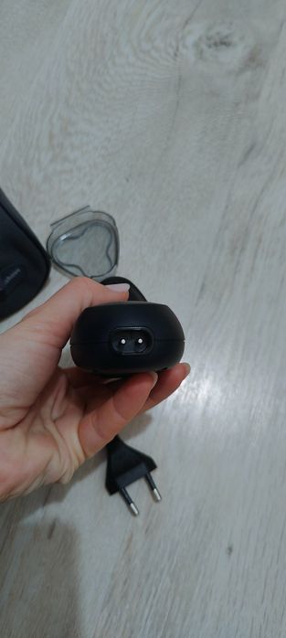 elektryczna maszynka do golenia Phillips